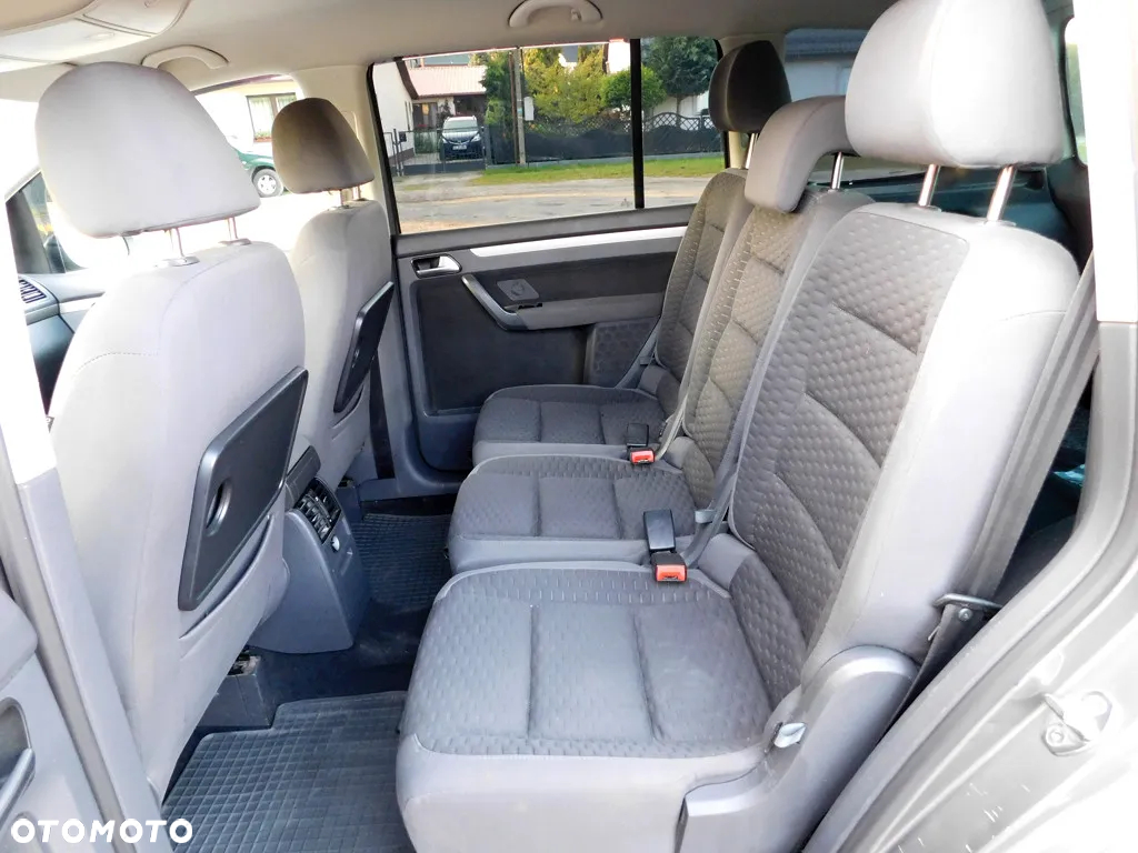 Volkswagen Touran 1.6 Trendline - 25
