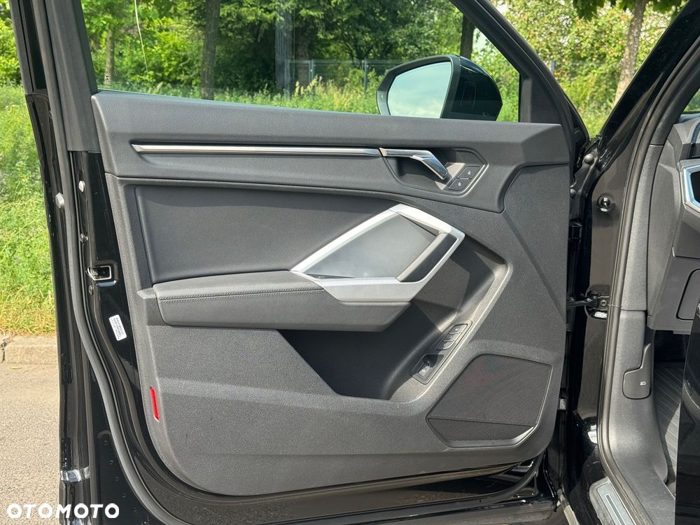 Audi Q3 - 17