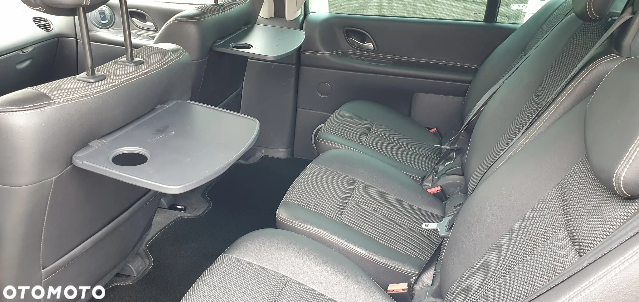 Renault Espace 2.0 dCi 150 FAP Celsium - 14