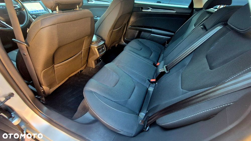 Ford Mondeo 2.0 EcoBlue Titanium - 38