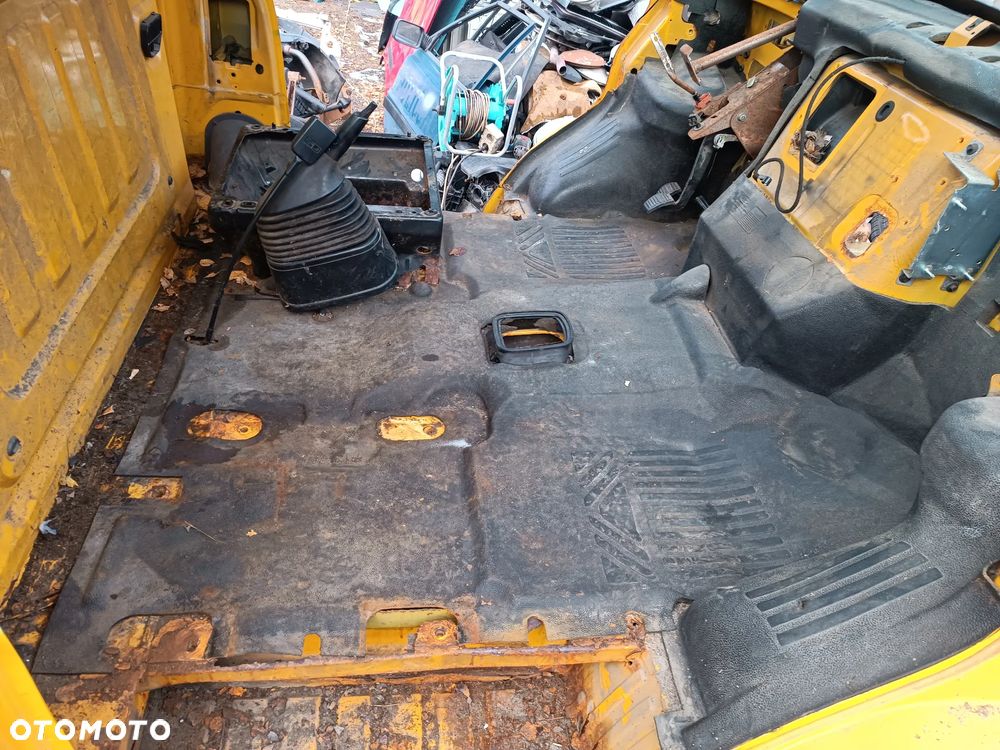 Ford Transit 2,4TD 2000-2013 Wszystkie części Zawieszenie Most Drzwi Szyby Koła 16 - 21