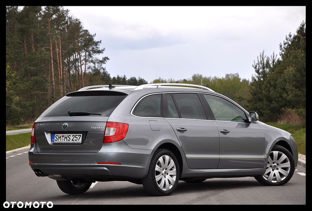 Skoda Superb 2.0 TDI Exclusive - 4