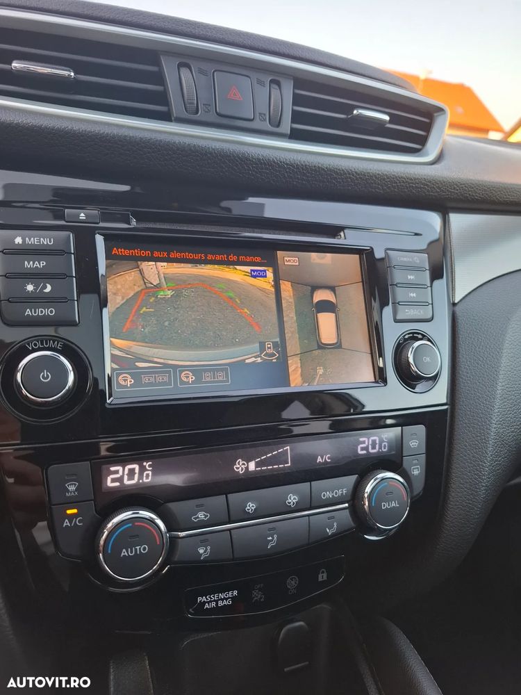 Nissan Qashqai 1.3 DIG-T TEKNA - 9