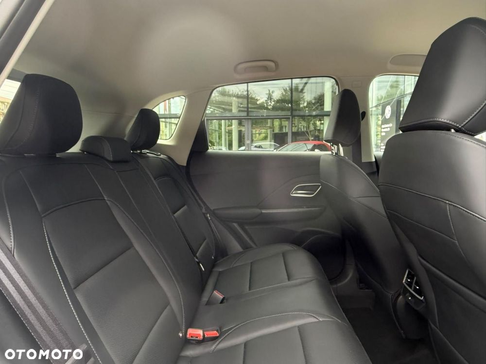 MG ZS Hybrid+ - 10