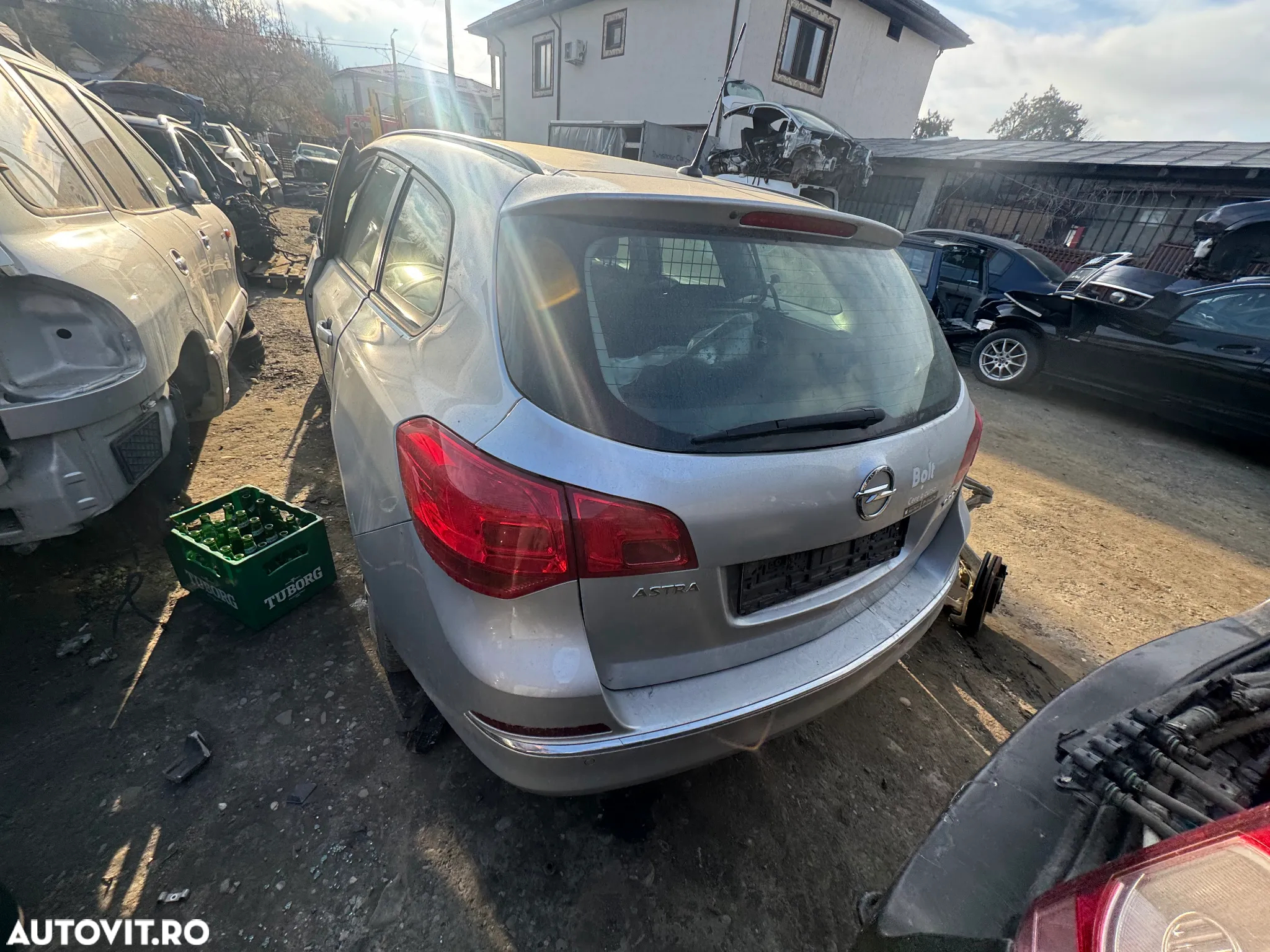 Dezmembram Opel Astra J  Combi B16DTL - 6