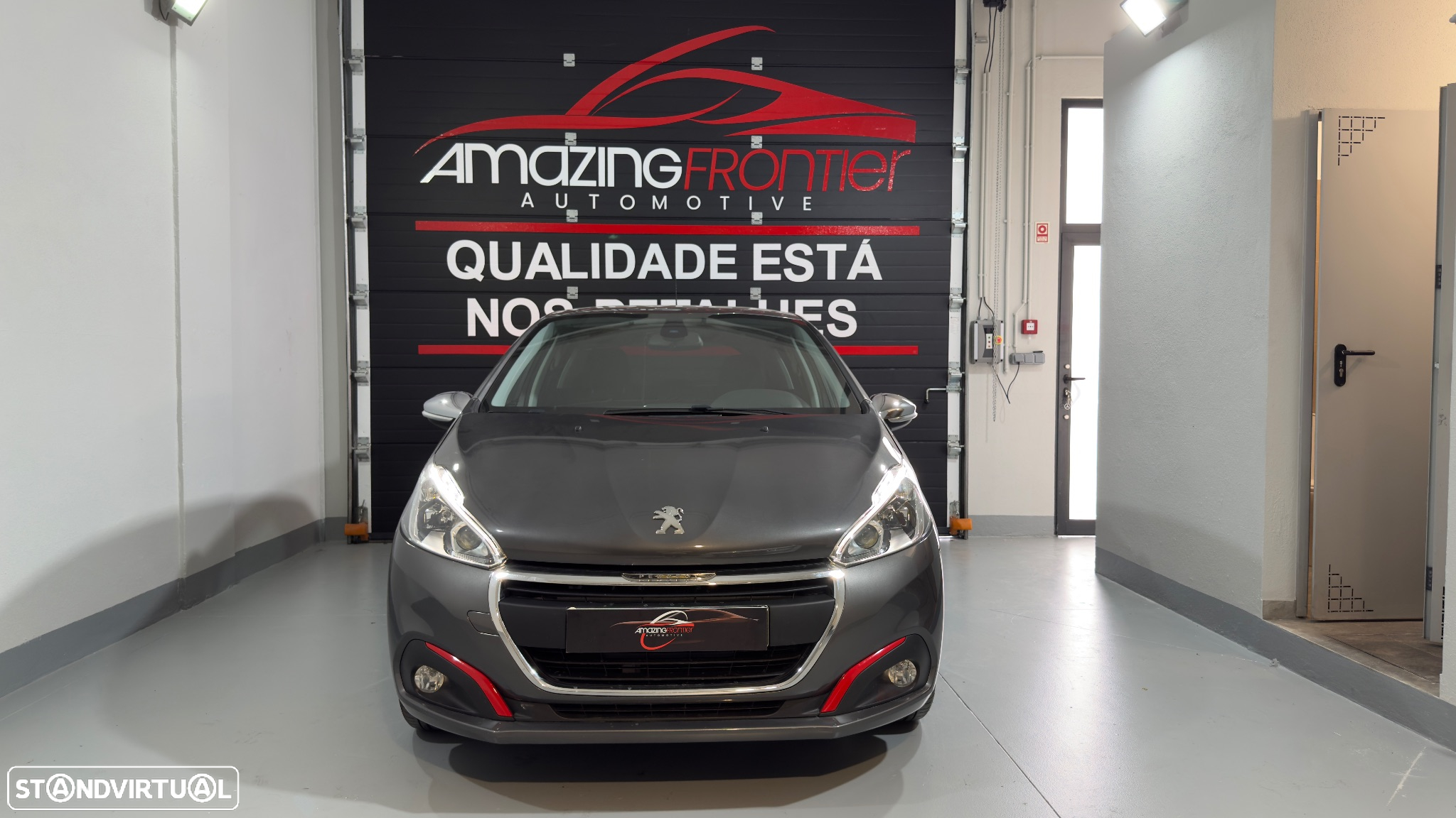 Peugeot 208 1.2 PureTech Signature - 2