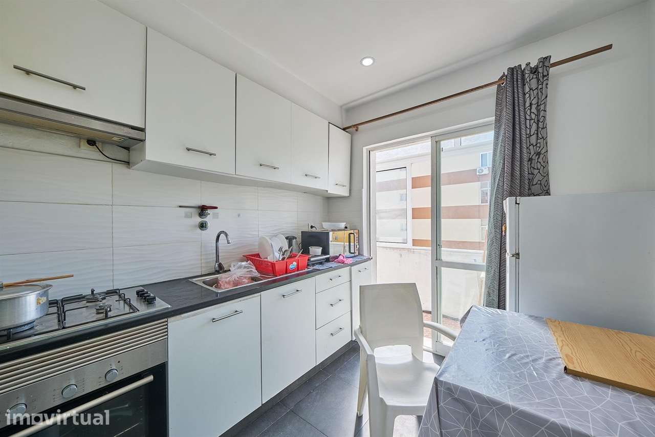 Apartamento T3 - Laranjeiro - Grande imagem: 2/18
