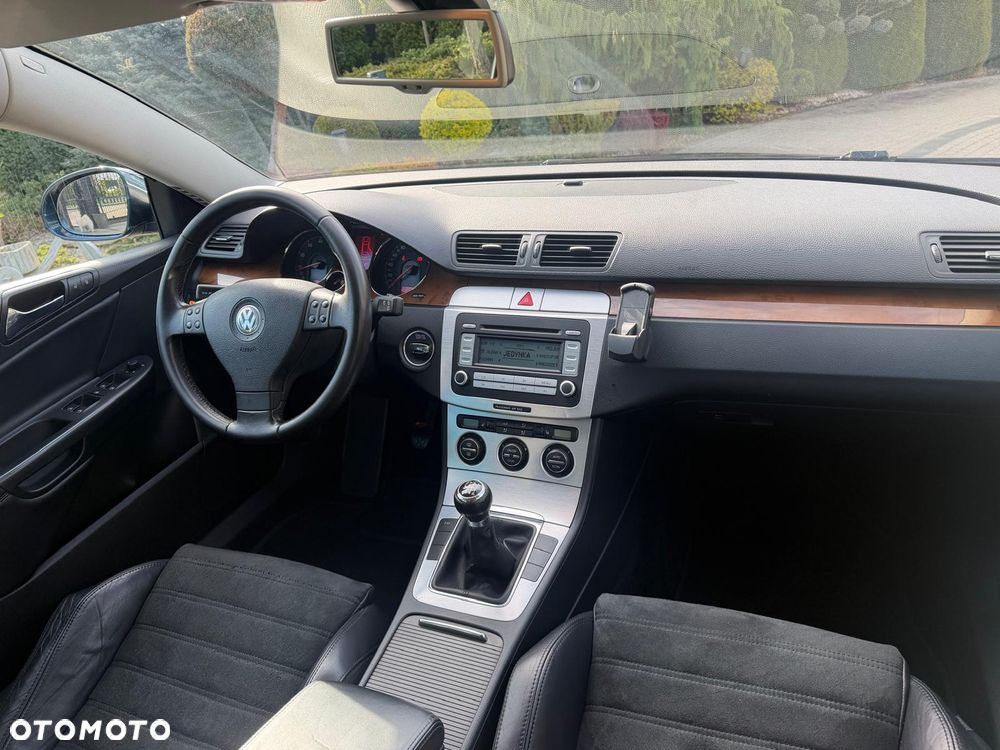 Volkswagen Passat 2.0 Turbo FSI Highline - 8