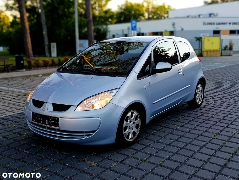 Mitsubishi Colt - 2