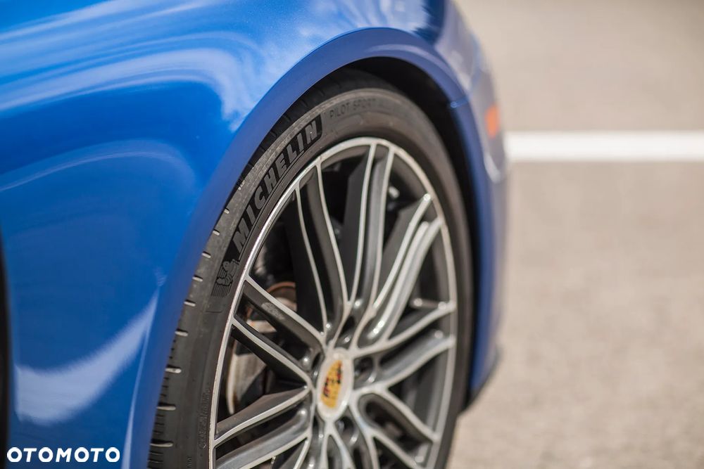 Porsche Panamera 4S - 16