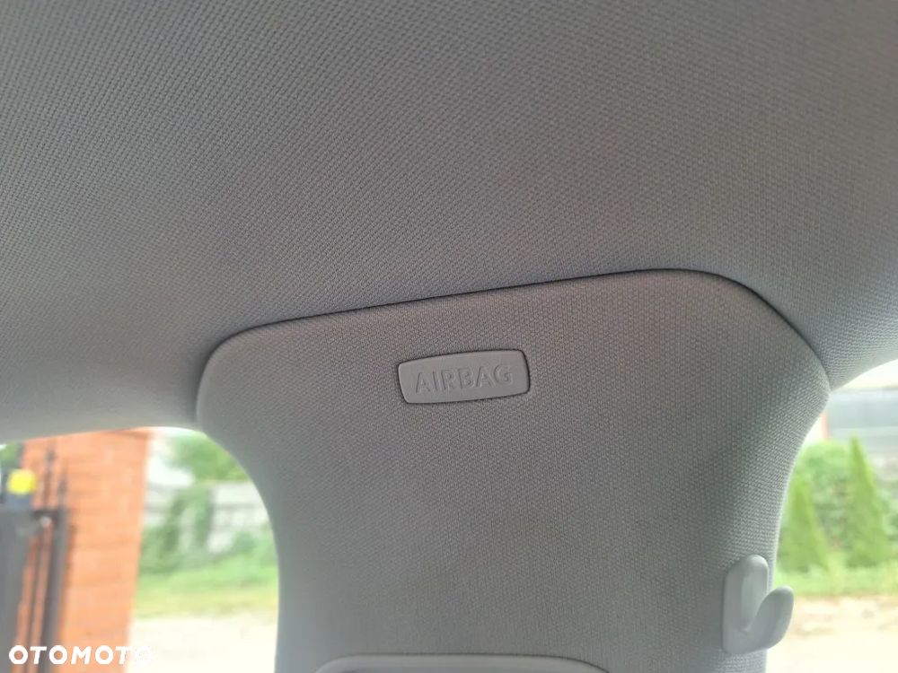 Volkswagen Passat 1.4 TSI BMT Comfortline - 19