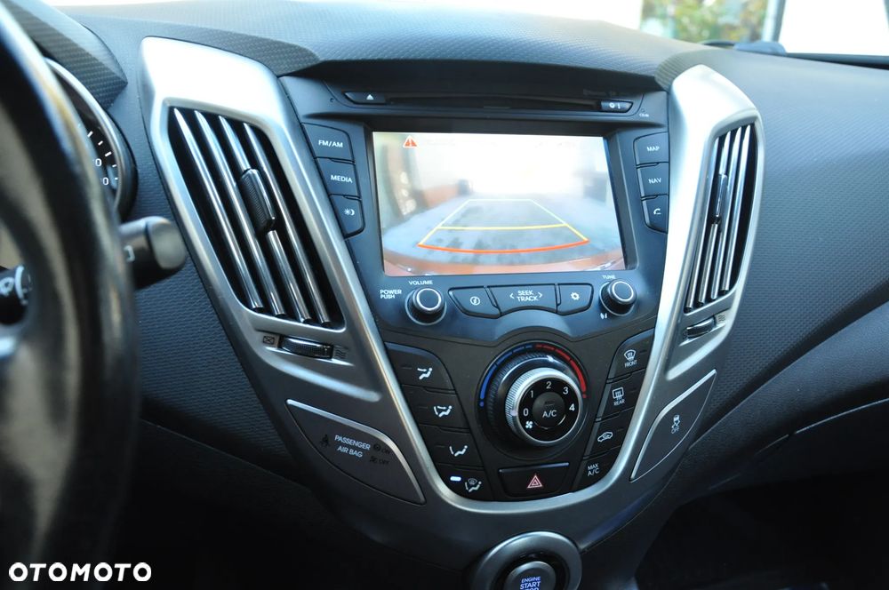 Hyundai Veloster 1.6 GDI Premium - 19