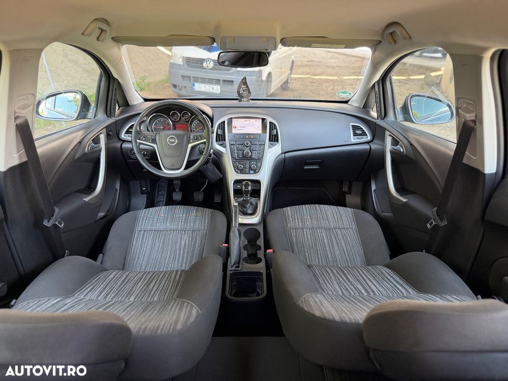 Opel Astra 1.7 CDTI Cosmo - 8