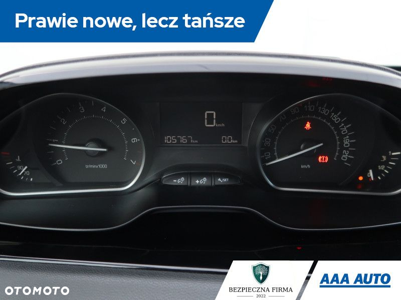 Peugeot 208 - 12