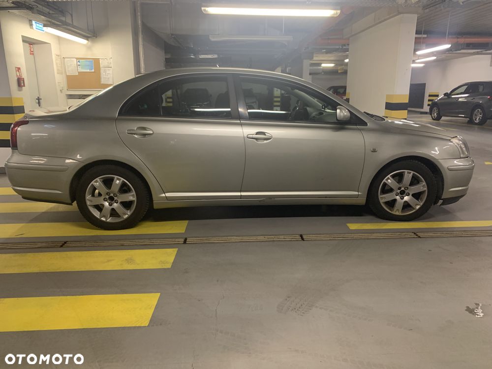 Toyota Avensis - 3