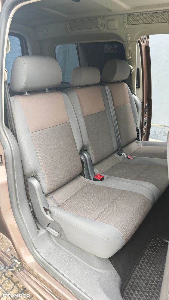 Volkswagen Caddy Maxi Trendline DSG - 20