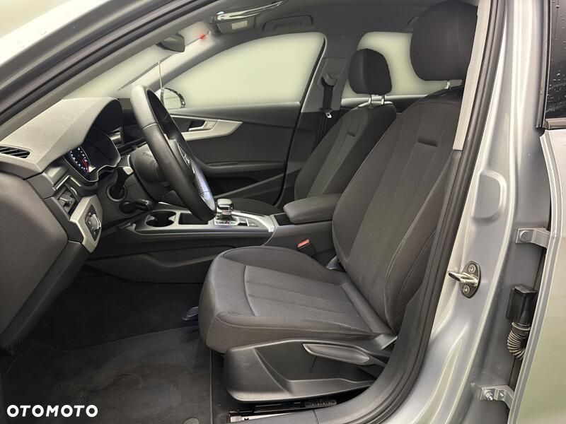 Audi A4 Limousine 35 TFSI mHEV S tronic - 11