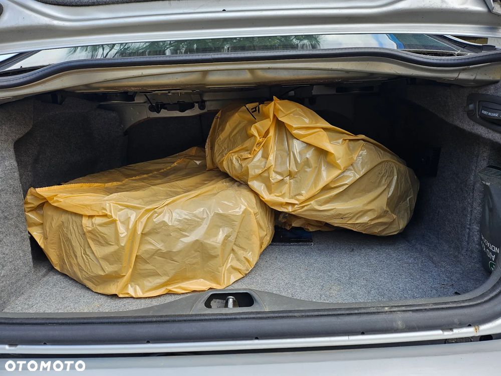 Volvo S60 2.4 D5 - 2