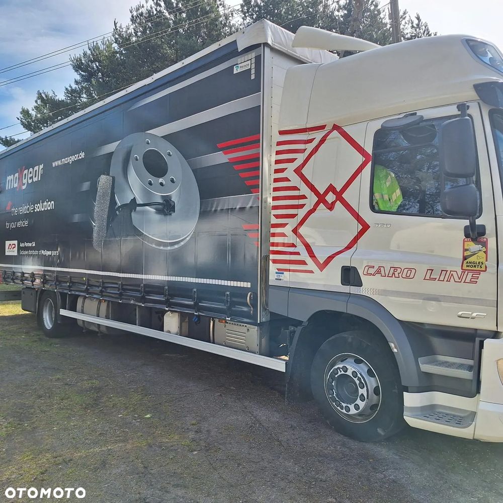 DAF CF 320 - 12
