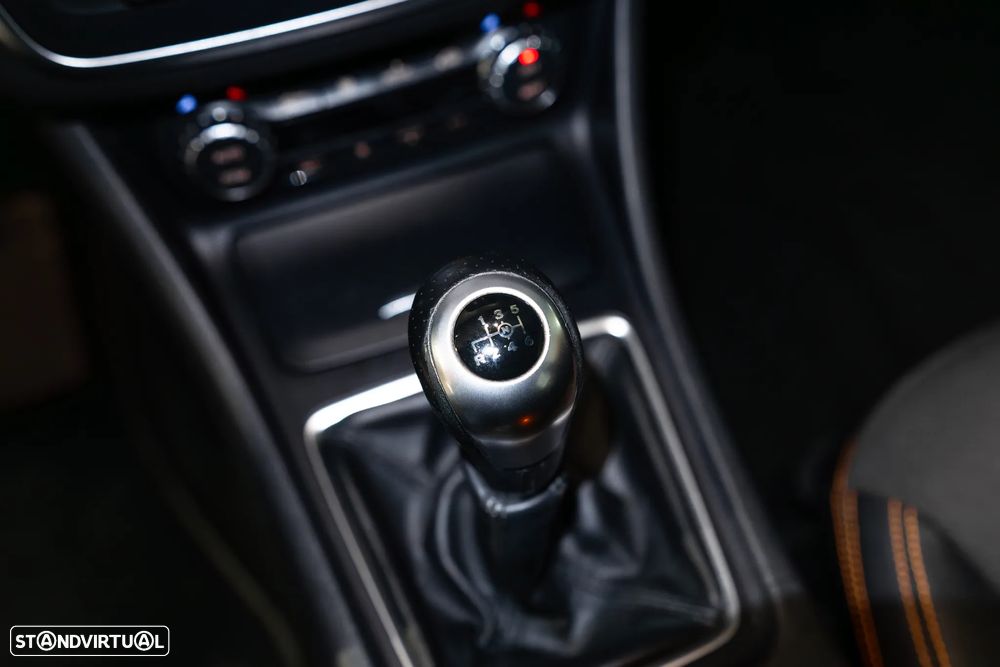 Mercedes-Benz CLA 200 d Shooting Brake Urban - 24