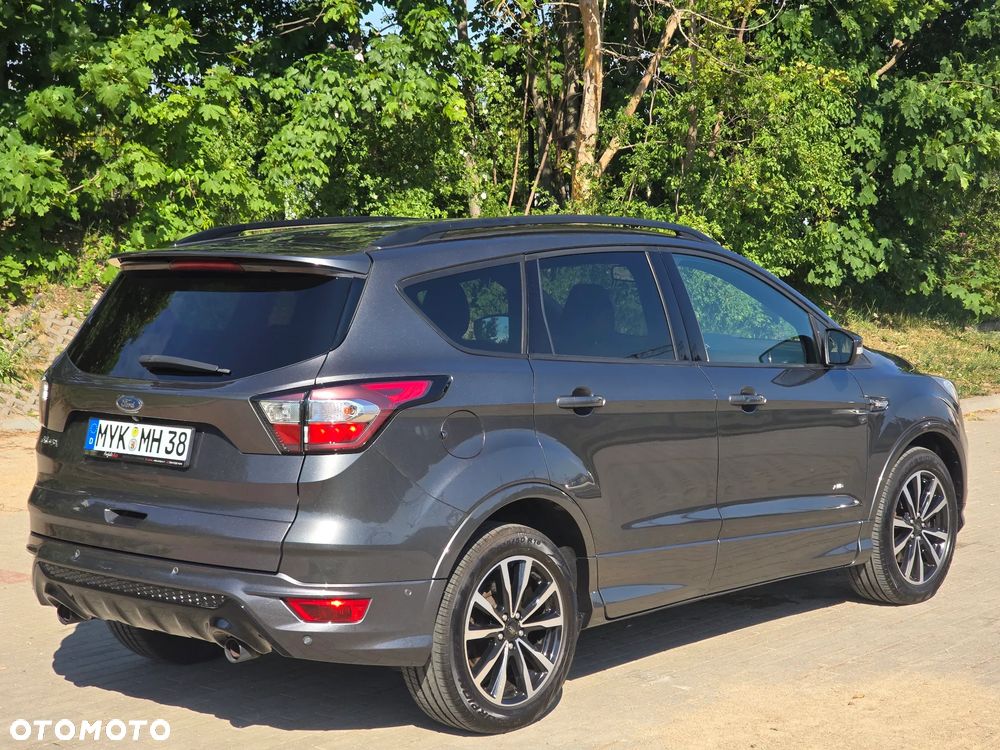 Ford Kuga 2.0 TDCi 4x4 ST-Line - 41