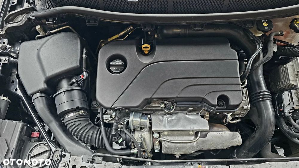 Opel Astra 1.4 T Dynamic - 29