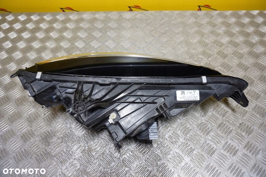 VOLVO S60 V60 2018- REFLEKTOR LAMPA MID LED LEWA USA - 6