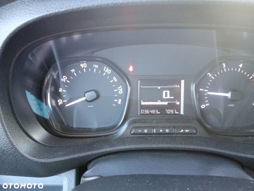 Peugeot EXPERT - 6