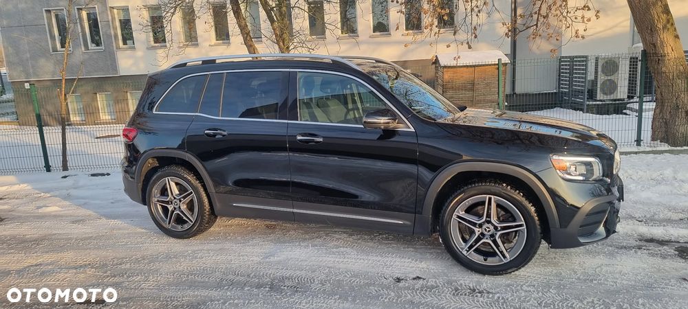 Mercedes-Benz GLB 250 4Matic 8G-DCT AMG Line - 11