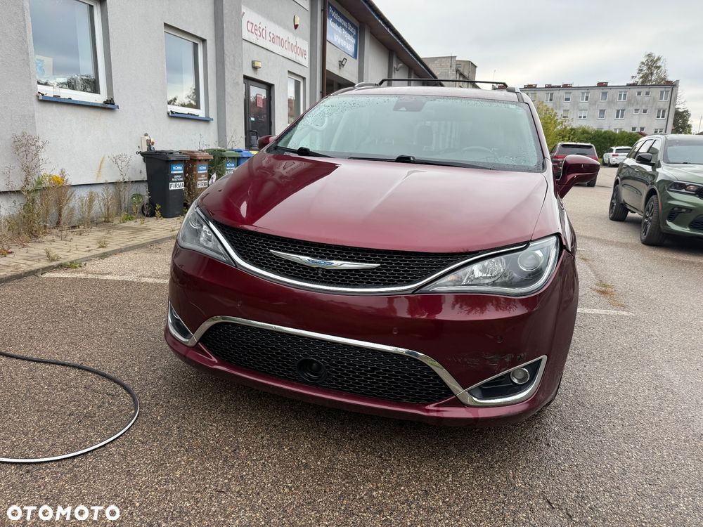 Chrysler Pacifica - 6