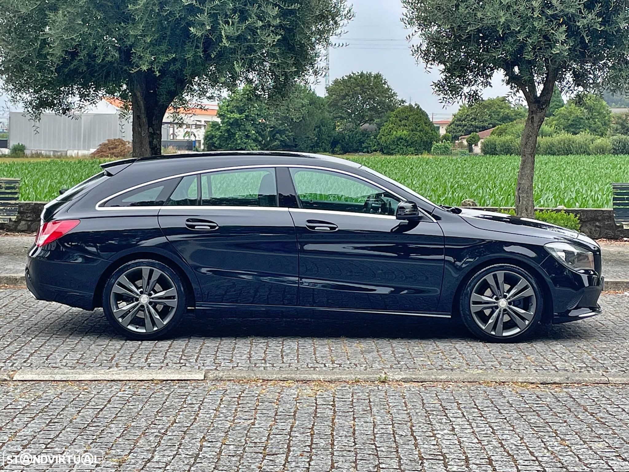 Mercedes-Benz CLA 180 d Shooting Brake Urban Aut. - 4