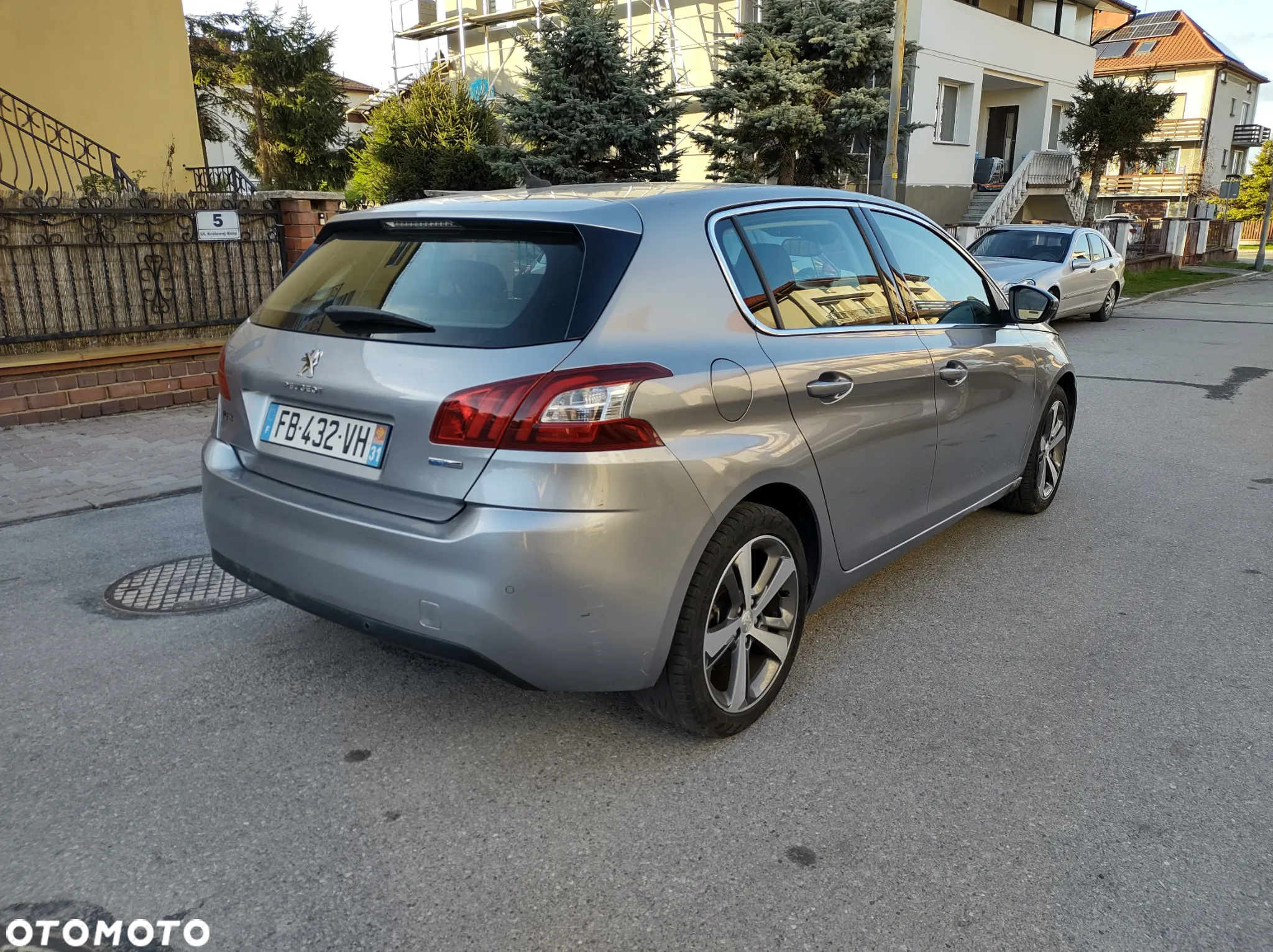 Peugeot 308 1.2 PureTech Allure S&S - 9