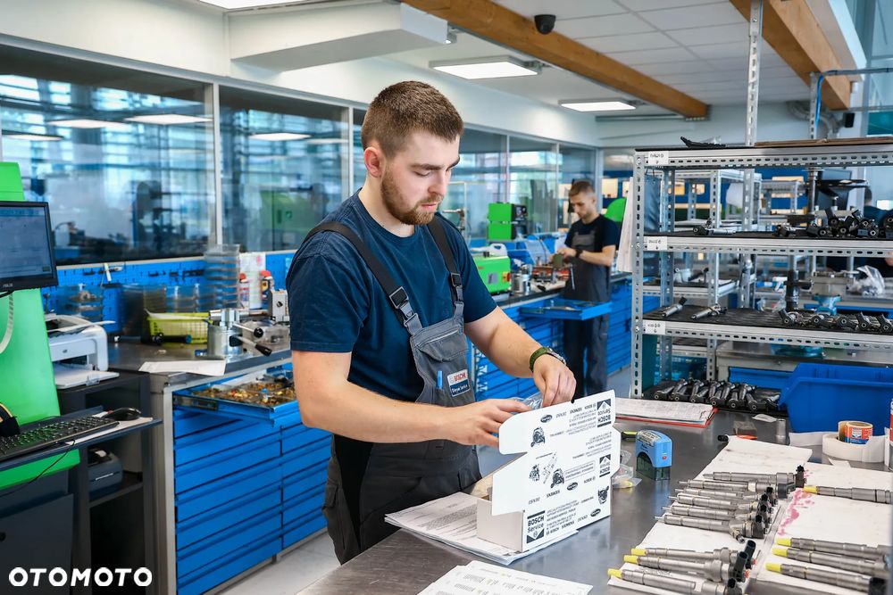 Wtryskiwacze GK2Q-9K546-AC Siemens 2143478 VDO Continental - 4