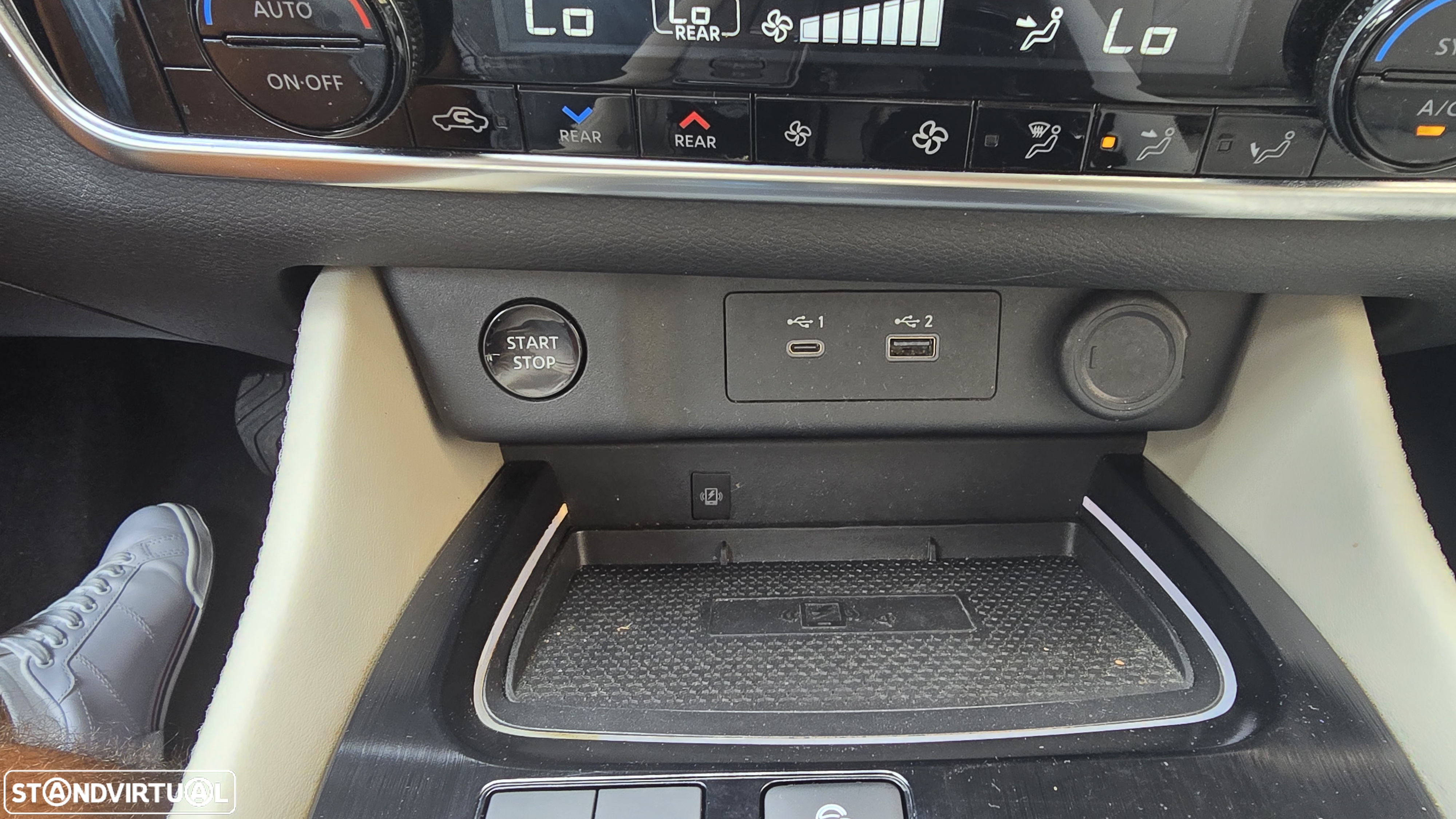 Nissan X-Trail 1.5 e-Power Tekna+ 7L e-4force - 32