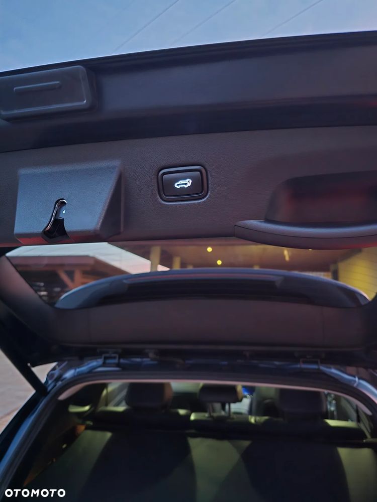 Hyundai Tucson 1.6 T-GDi HEV Executive 4WD - 17