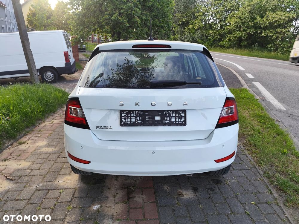 Skoda Fabia 1.0 MPI Active - 6