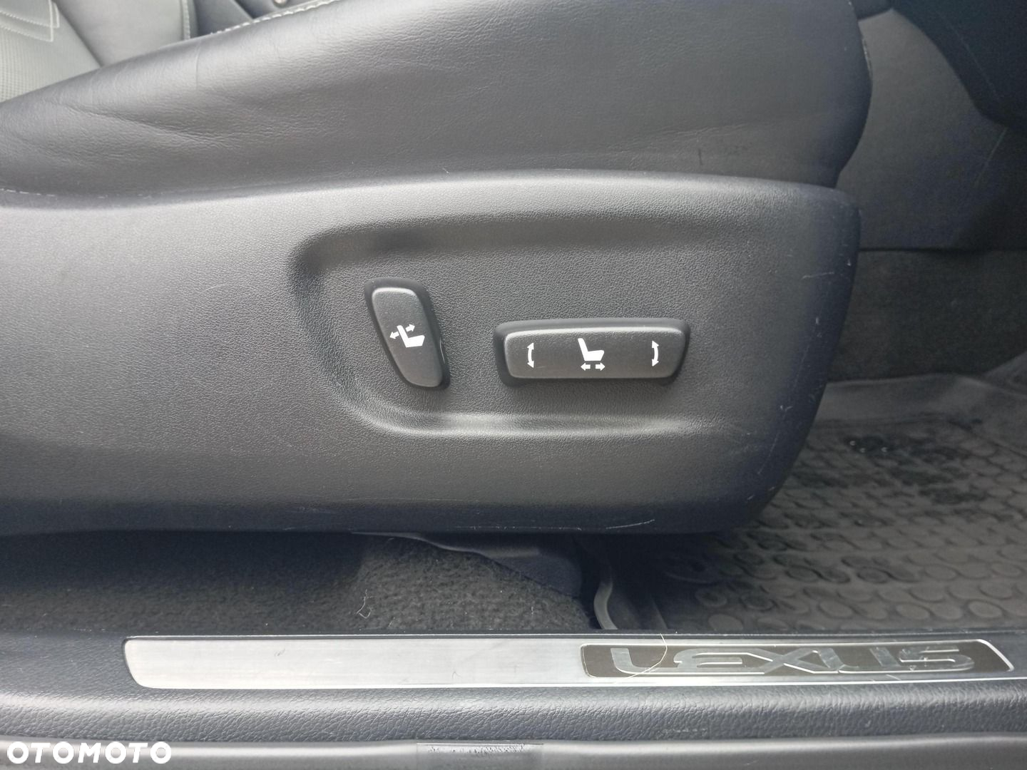 Lexus NX 300h Comfort AWD - 24