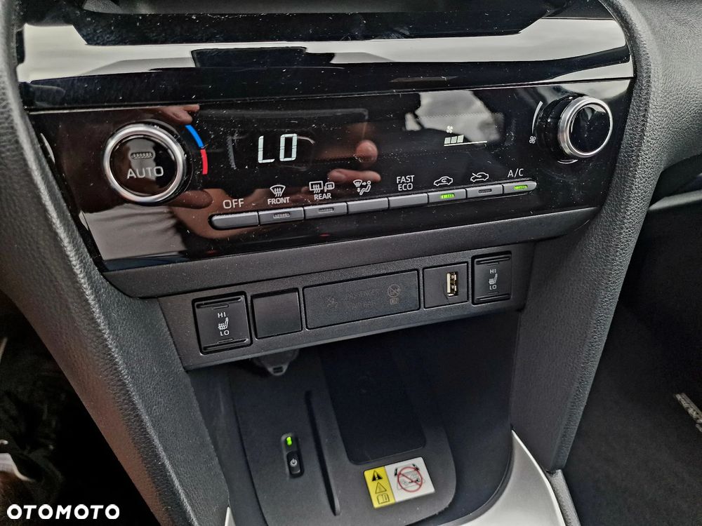 Toyota Yaris Cross 1.5 VVT-i Team Deutschland - 26