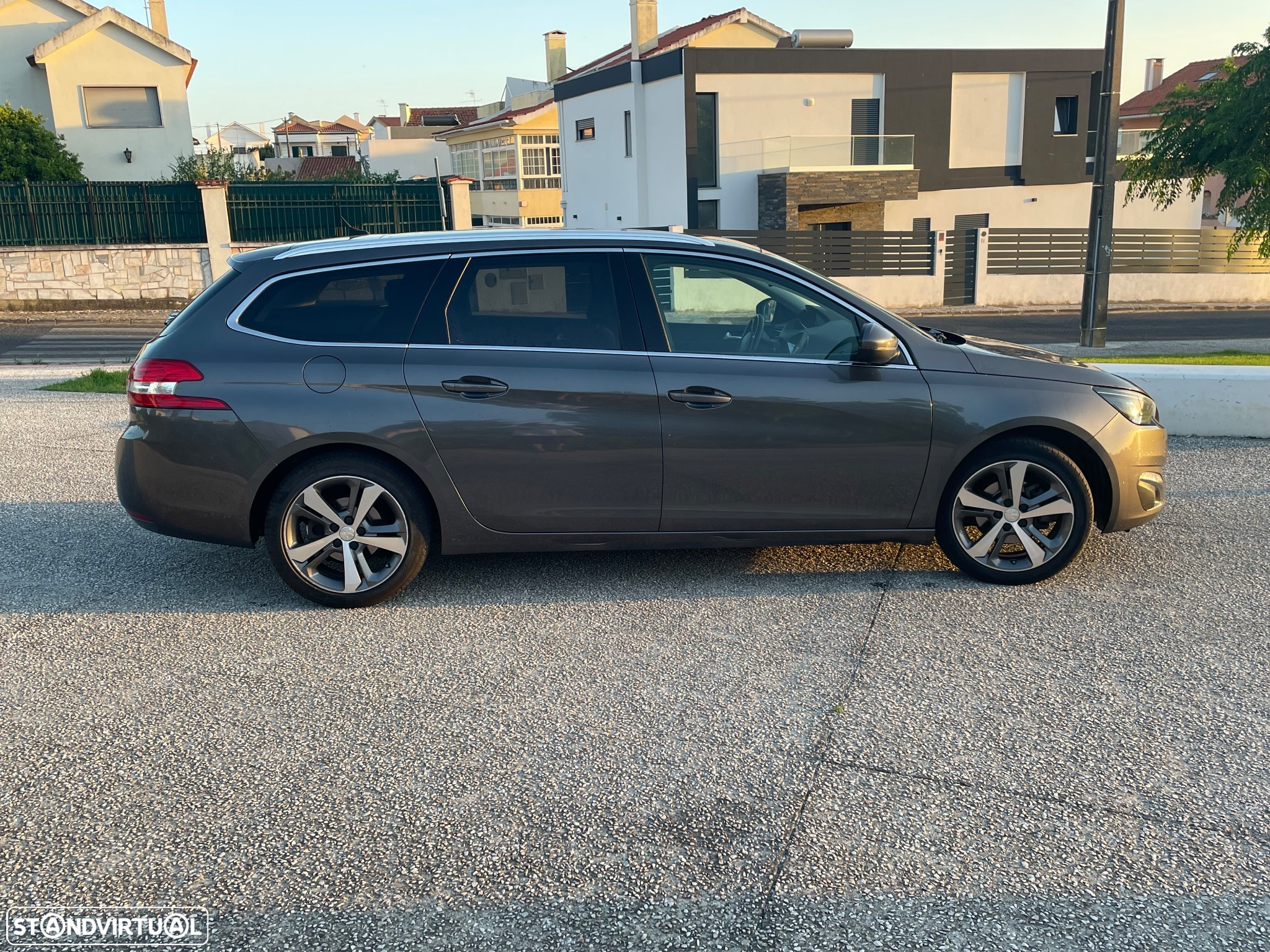 Peugeot 308 SW 1.6 BlueHDi Allure J17 - 16