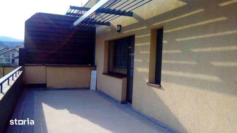 Apartament, 40 mp, terasa 40 mp, balcon, parcare subterana, Borhanci — fotografia 1