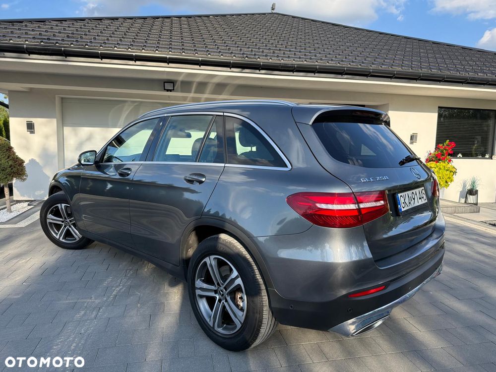Mercedes-Benz GLC - 7