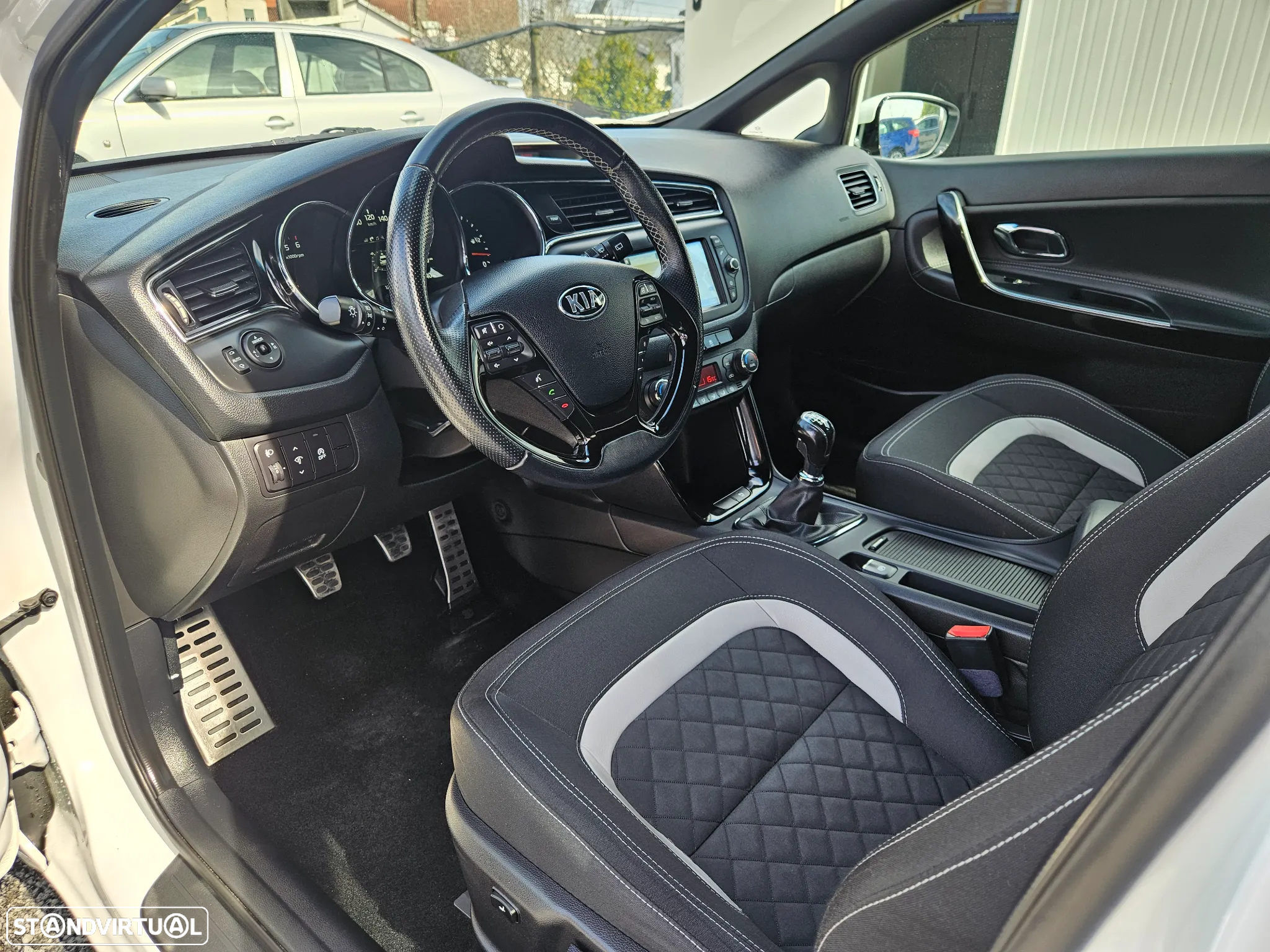 Kia Ceed SW 1.6 CRDi GT Line - 11