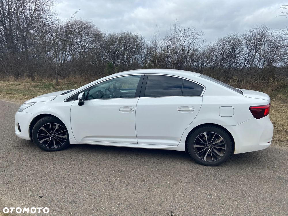 Toyota Avensis 2.0 D-4D Premium - 7