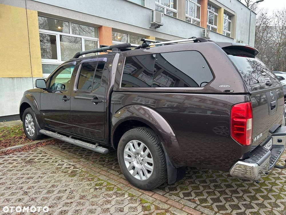 Nissan Navara 3.0 D V6 - 2