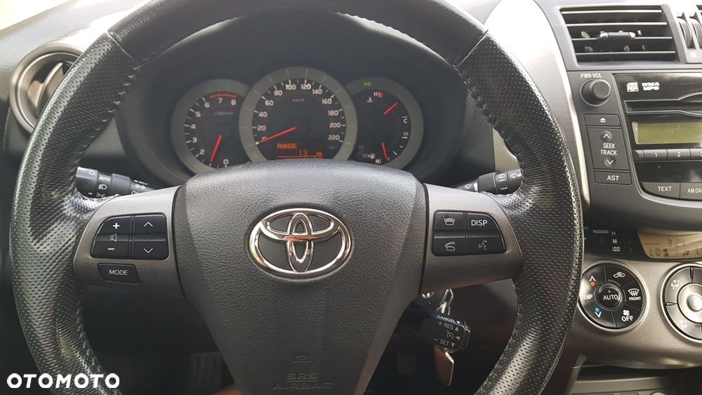 Toyota RAV4 - 39