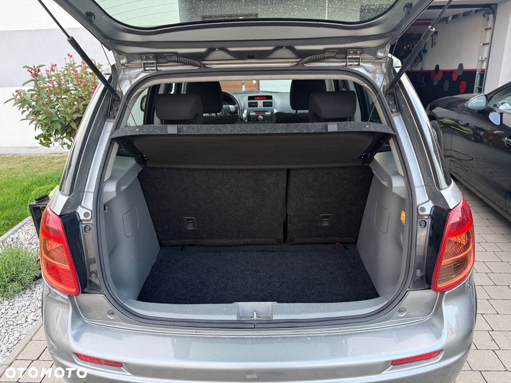 Suzuki SX4 1.6 GS / Premium 4WD - 13