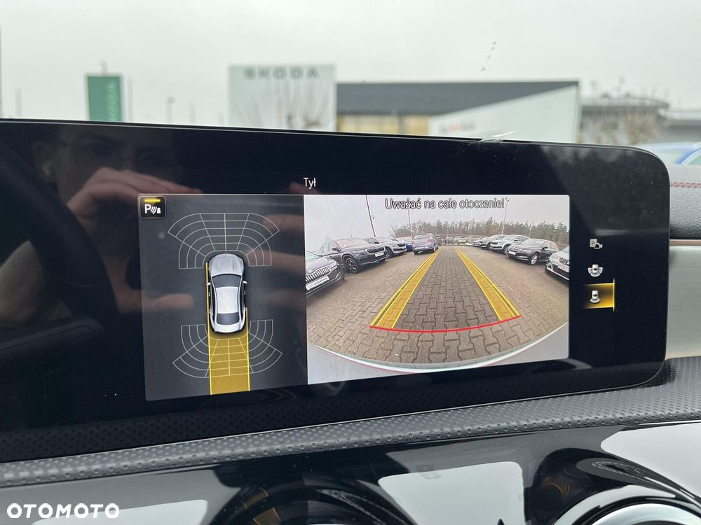 Mercedes-Benz CLA 200 4-Matic AMG Line 8G-DCT - 24