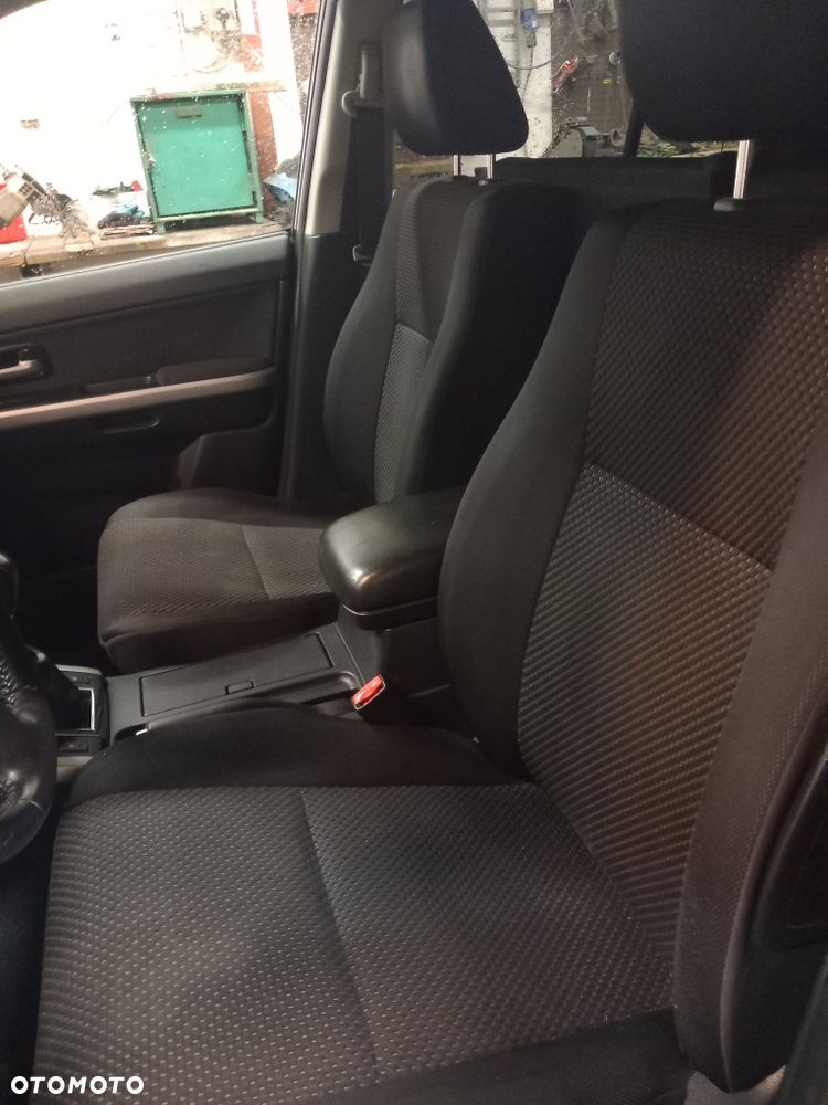 Suzuki Grand Vitara 1.9 DDiS - 8