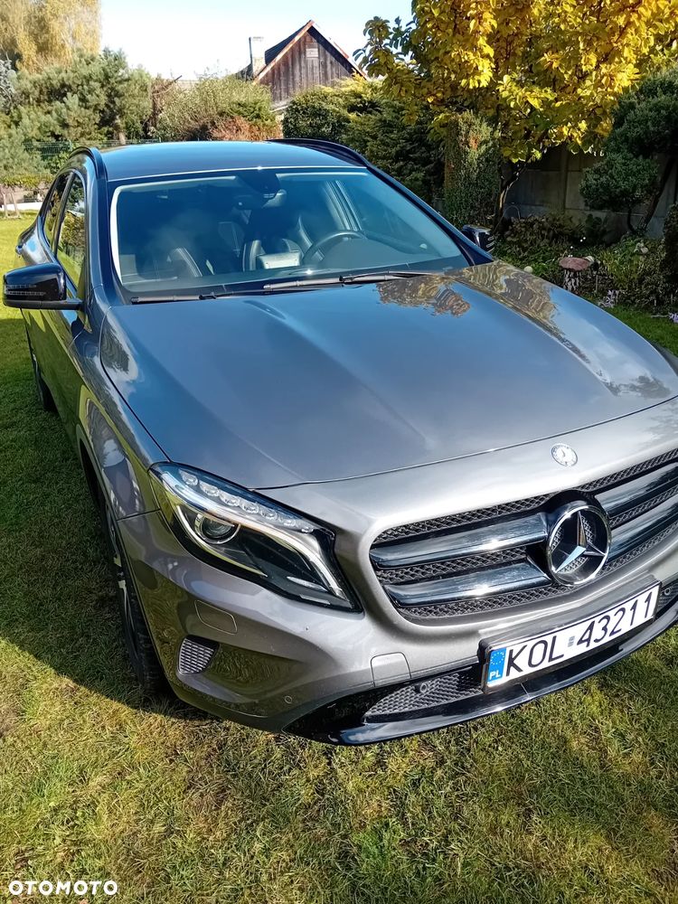 Mercedes-Benz GLA 250 4-Matic - 22