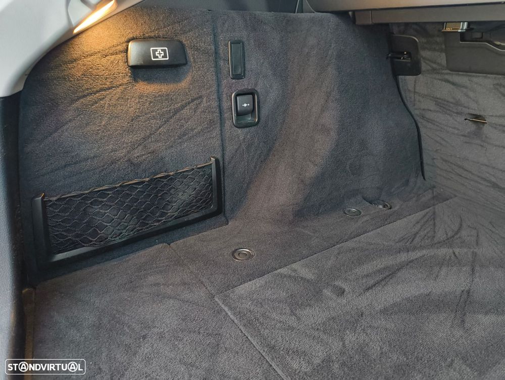 BMW 318 d Touring Aut. - 30